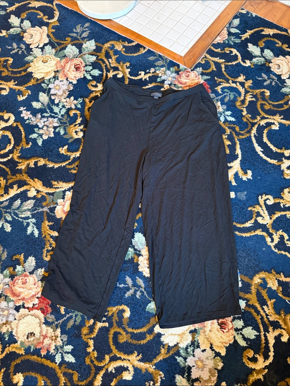 J. Jill Wearever Collection Full leg crop- worn about 7 times but good shape